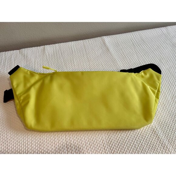Lululemon Belt Bag in Lemon Yellow - Picture 5 of 10